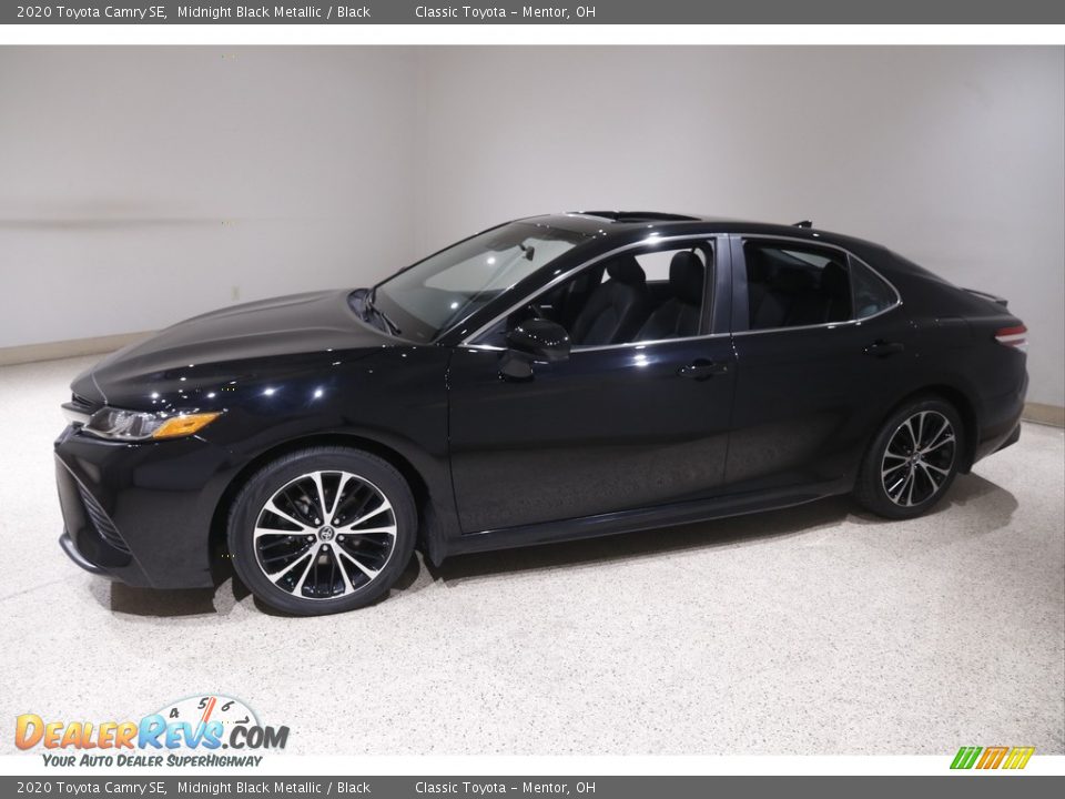 2020 Toyota Camry SE Midnight Black Metallic / Black Photo #3
