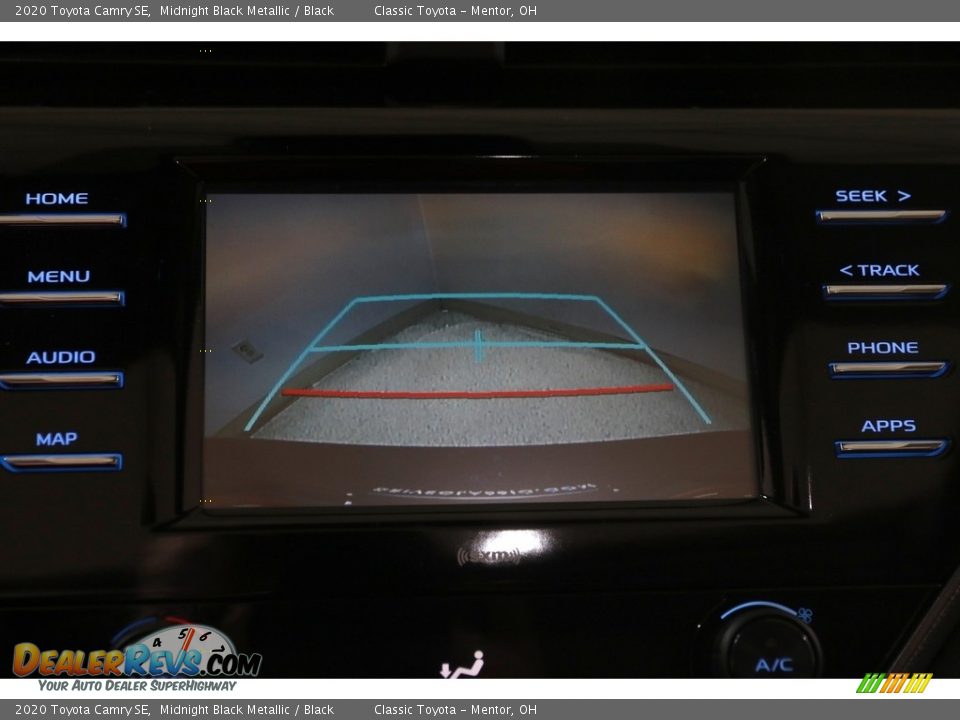 2020 Toyota Camry SE Midnight Black Metallic / Black Photo #17