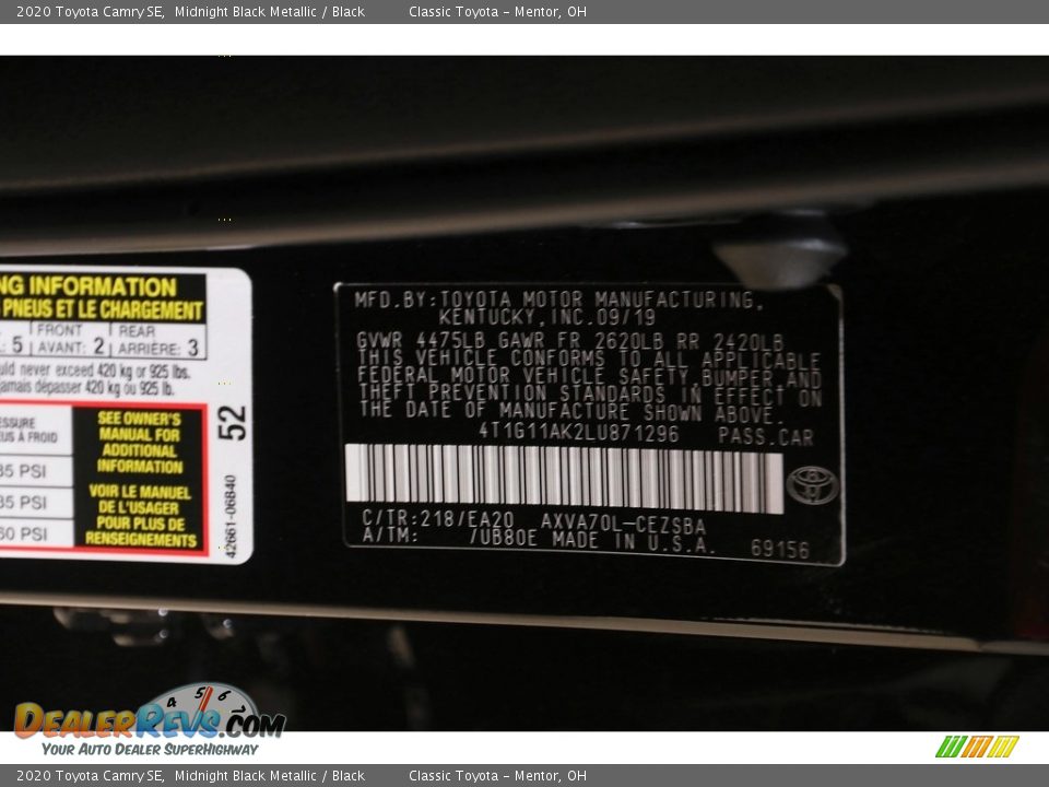 2020 Toyota Camry SE Midnight Black Metallic / Black Photo #25