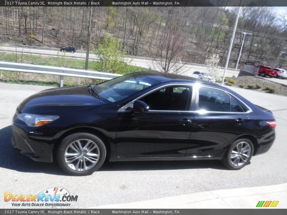 2017 Toyota Camry SE Midnight Black Metallic / Black Photo #9