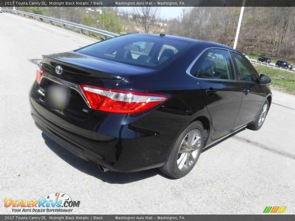 2017 Toyota Camry SE Midnight Black Metallic / Black Photo #10