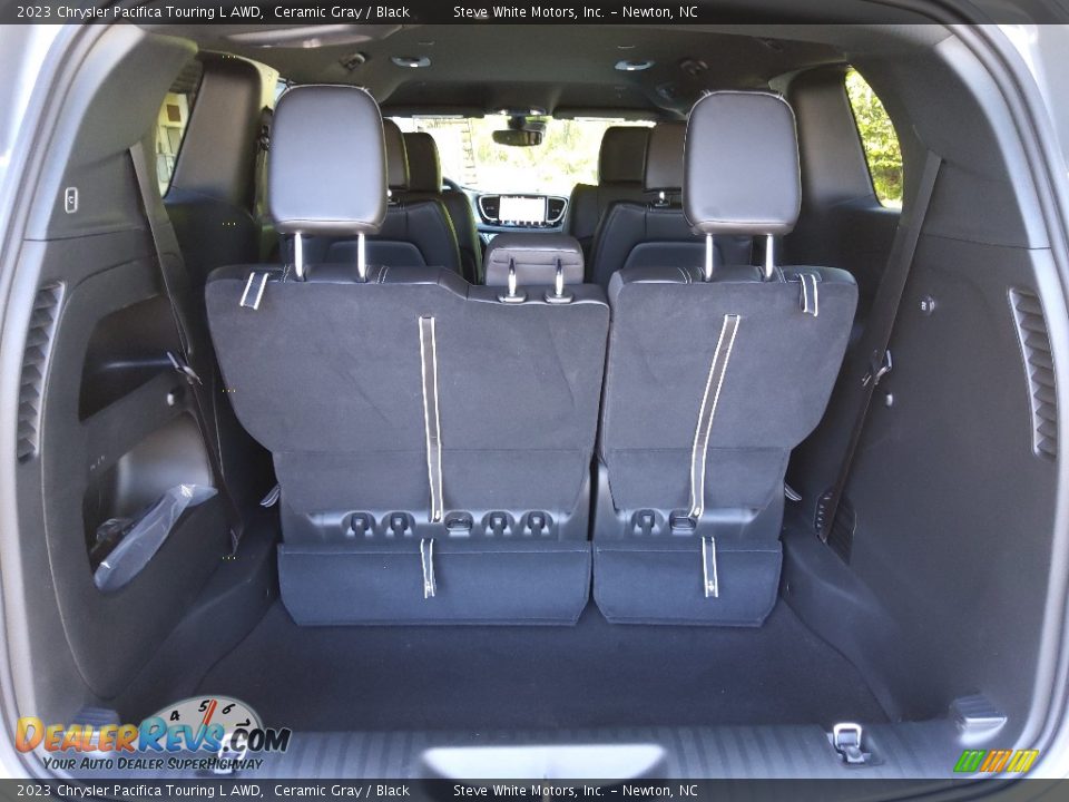 2023 Chrysler Pacifica Touring L AWD Trunk Photo #15