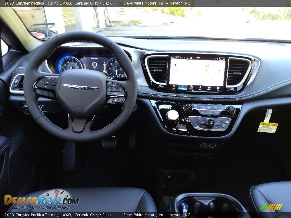 Dashboard of 2023 Chrysler Pacifica Touring L AWD Photo #18