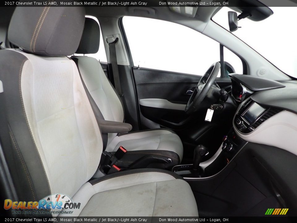 2017 Chevrolet Trax LS AWD Mosaic Black Metallic / Jet Black/­Light Ash Gray Photo #24