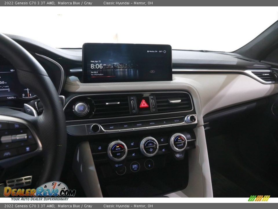 Controls of 2022 Genesis G70 3.3T AWD Photo #9