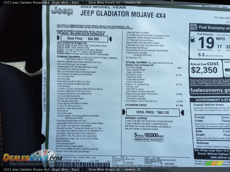 2023 Jeep Gladiator Mojave 4x4 Bright White / Black Photo #32