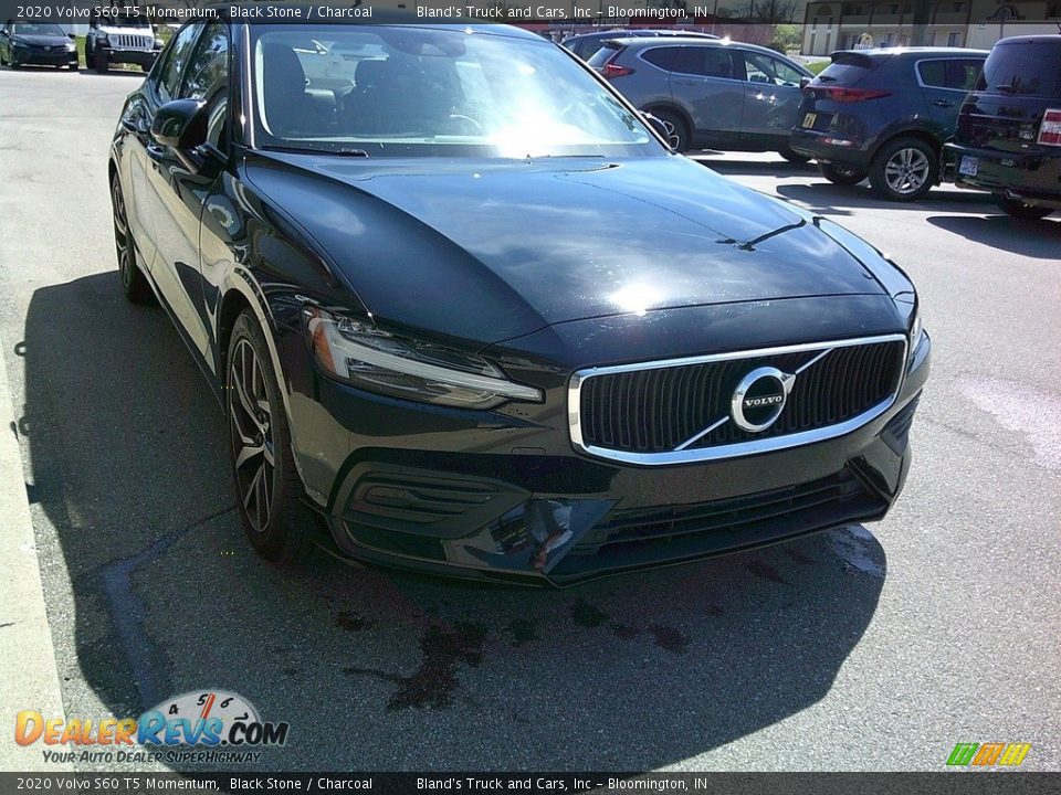 2020 Volvo S60 T5 Momentum Black Stone / Charcoal Photo #8