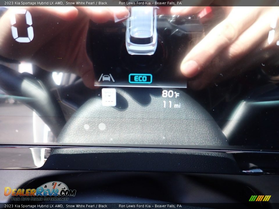 2023 Kia Sportage Hybrid LX AWD Snow White Pearl / Black Photo #16