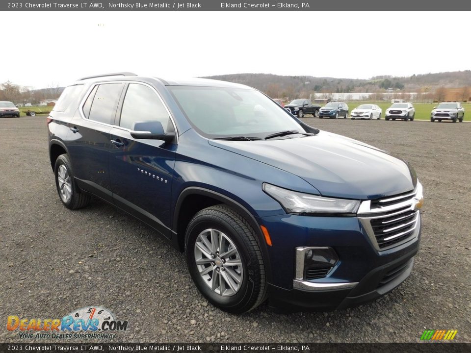 Northsky Blue Metallic 2023 Chevrolet Traverse LT AWD Photo #4