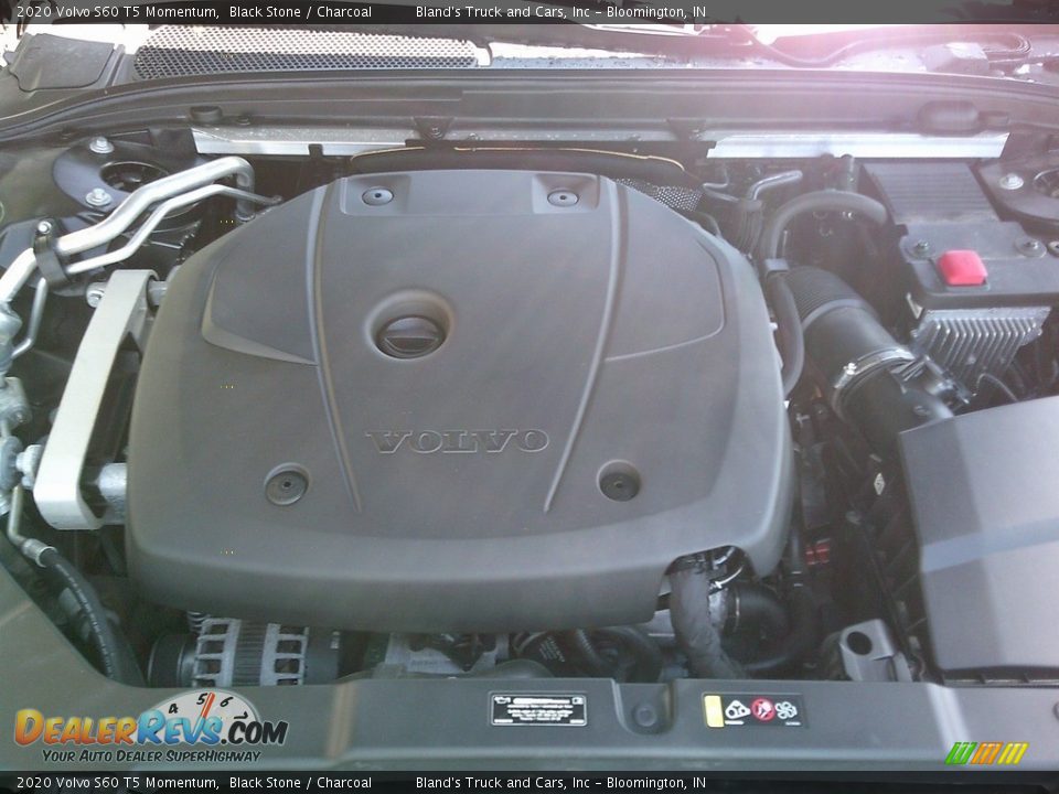 2020 Volvo S60 T5 Momentum Black Stone / Charcoal Photo #31