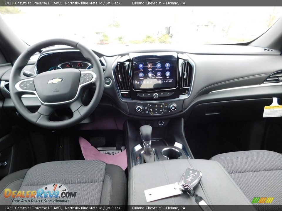 Dashboard of 2023 Chevrolet Traverse LT AWD Photo #35