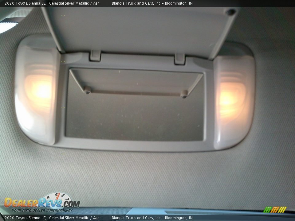 2020 Toyota Sienna LE Celestial Silver Metallic / Ash Photo #26