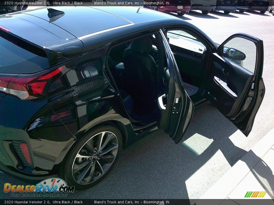 2020 Hyundai Veloster 2.0 Ultra Black / Black Photo #7