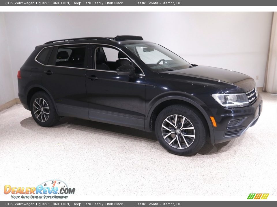 2019 Volkswagen Tiguan SE 4MOTION Deep Black Pearl / Titan Black Photo #1
