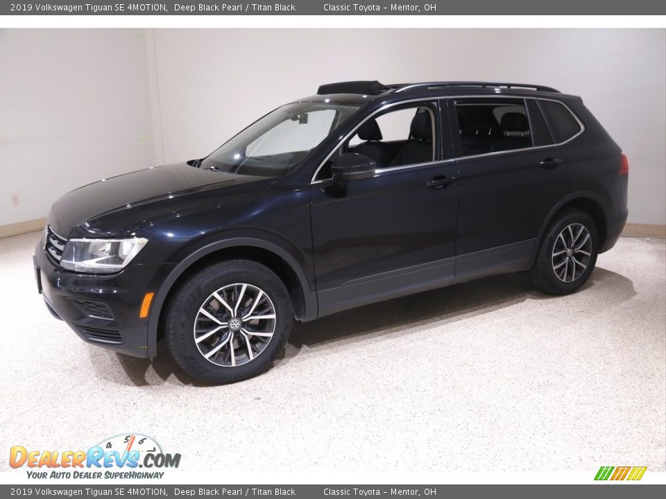 2019 Volkswagen Tiguan SE 4MOTION Deep Black Pearl / Titan Black Photo #3