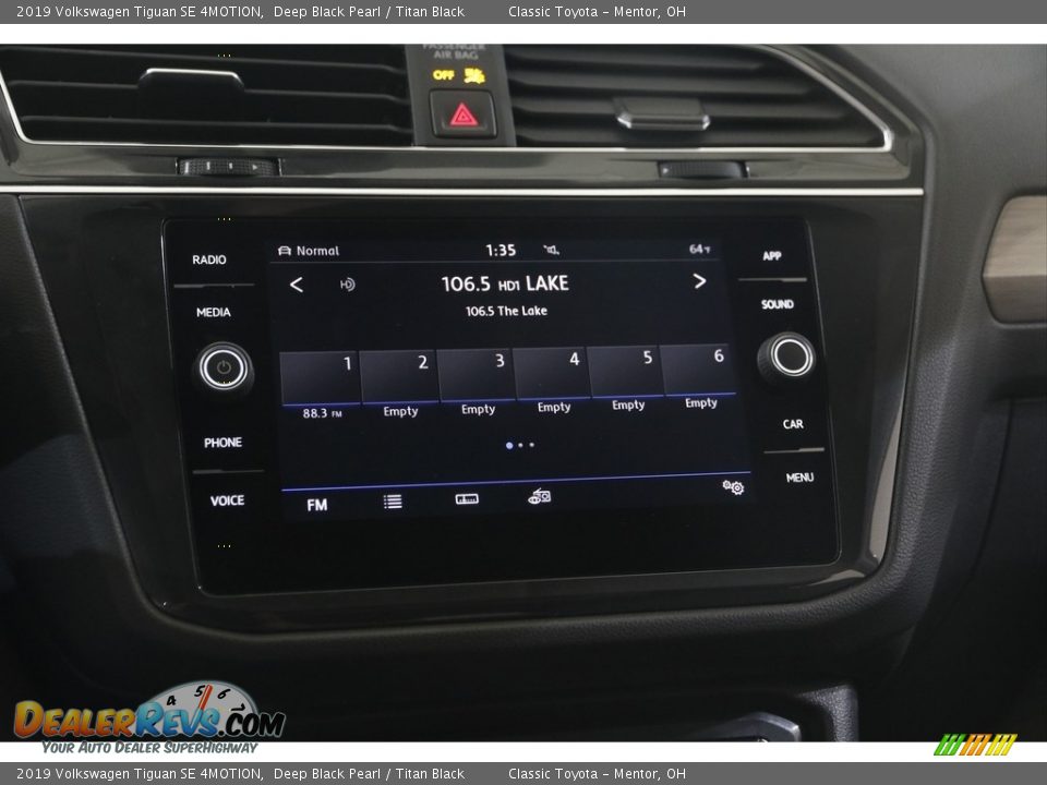 2019 Volkswagen Tiguan SE 4MOTION Deep Black Pearl / Titan Black Photo #10