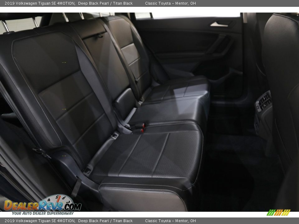 2019 Volkswagen Tiguan SE 4MOTION Deep Black Pearl / Titan Black Photo #16