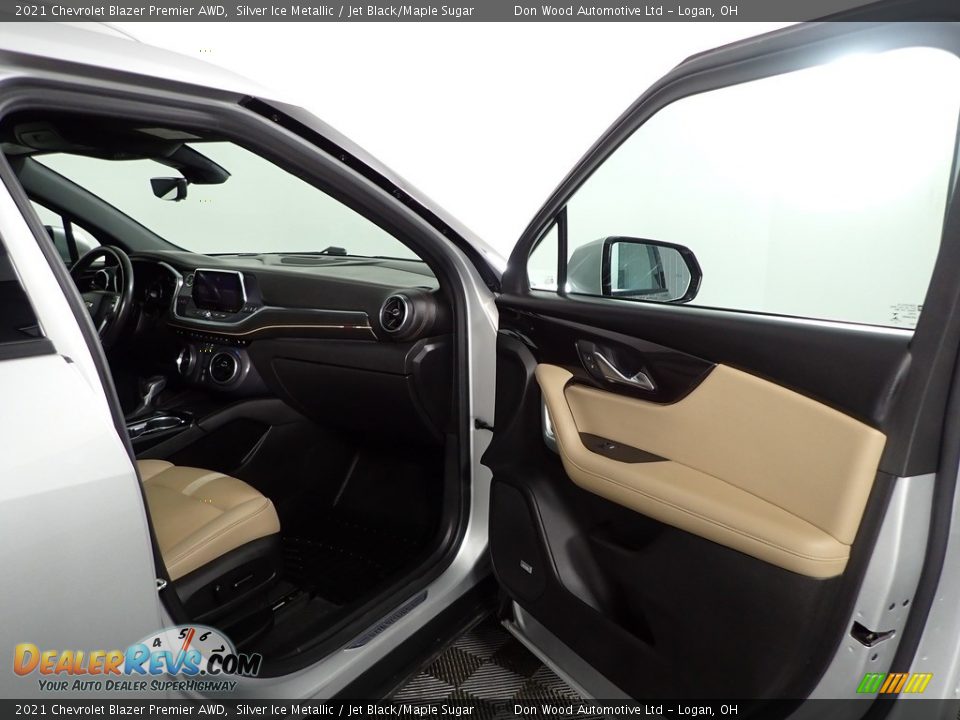 2021 Chevrolet Blazer Premier AWD Silver Ice Metallic / Jet Black/Maple Sugar Photo #31