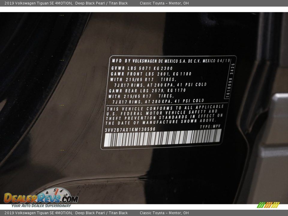 2019 Volkswagen Tiguan SE 4MOTION Deep Black Pearl / Titan Black Photo #21