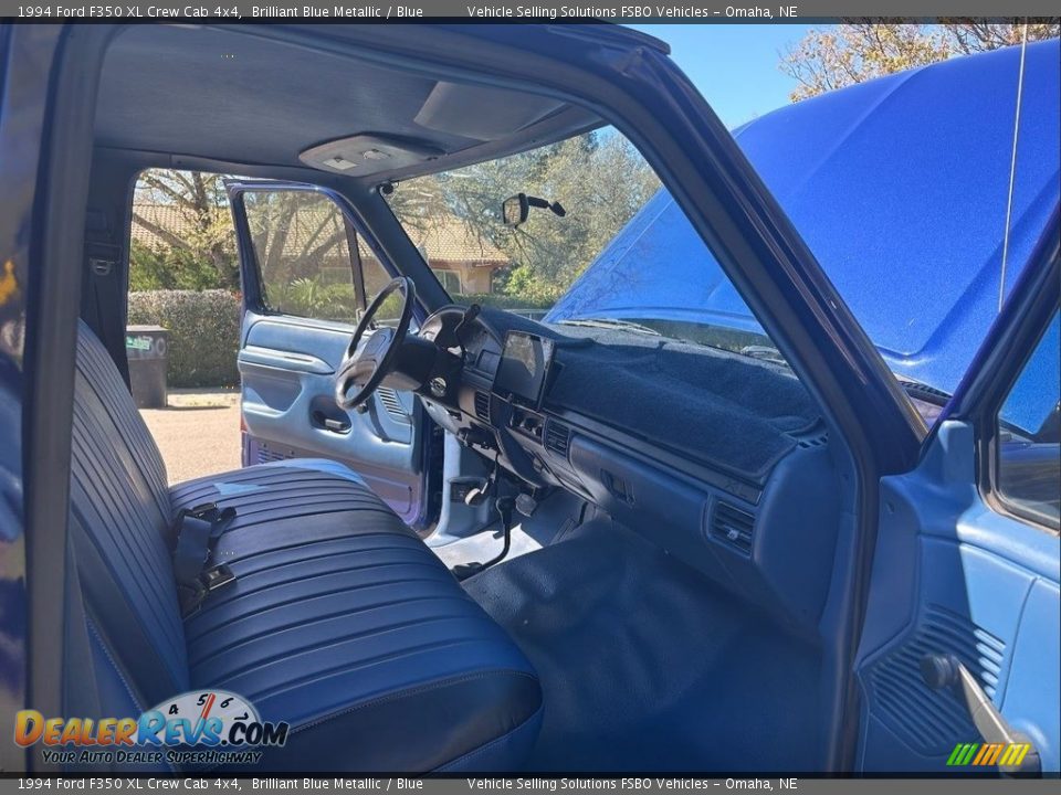 1994 Ford F350 XL Crew Cab 4x4 Brilliant Blue Metallic / Blue Photo #3