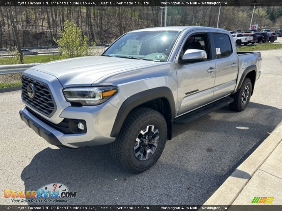 Front 3/4 View of 2023 Toyota Tacoma TRD Off Road Double Cab 4x4 Photo #7