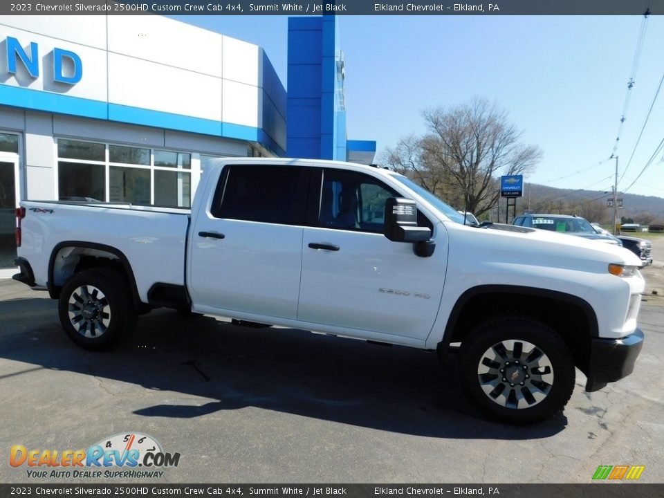 2023 Chevrolet Silverado 2500HD Custom Crew Cab 4x4 Summit White / Jet Black Photo #7