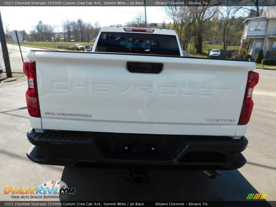 2023 Chevrolet Silverado 2500HD Custom Crew Cab 4x4 Summit White / Jet Black Photo #11