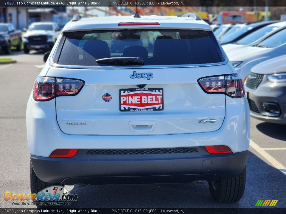 2023 Jeep Compass Latitude 4x4 Bright White / Black Photo #6