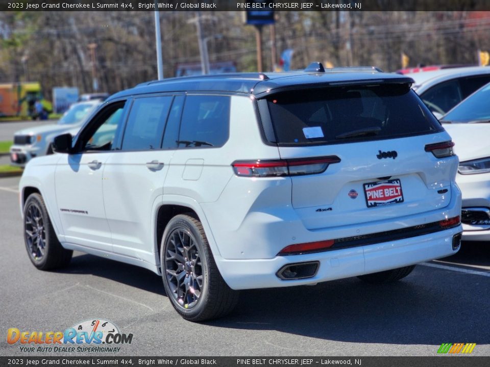 2023 Jeep Grand Cherokee L Summit 4x4 Bright White / Global Black Photo #4