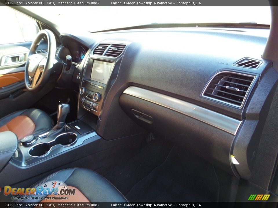 2019 Ford Explorer XLT 4WD Magnetic / Medium Black Photo #11
