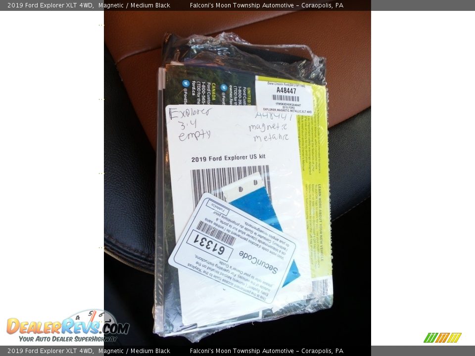 2019 Ford Explorer XLT 4WD Magnetic / Medium Black Photo #13