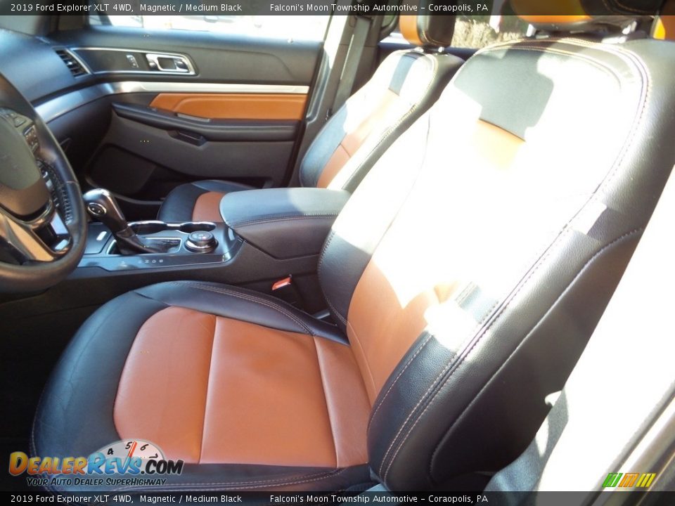 2019 Ford Explorer XLT 4WD Magnetic / Medium Black Photo #17