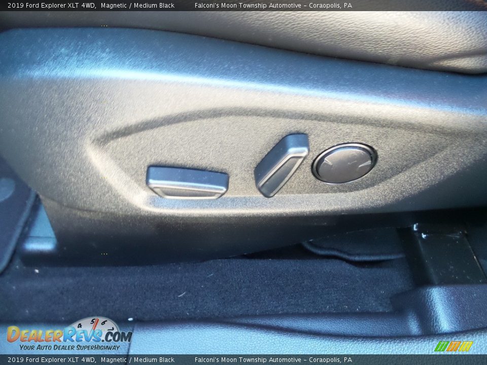 2019 Ford Explorer XLT 4WD Magnetic / Medium Black Photo #22