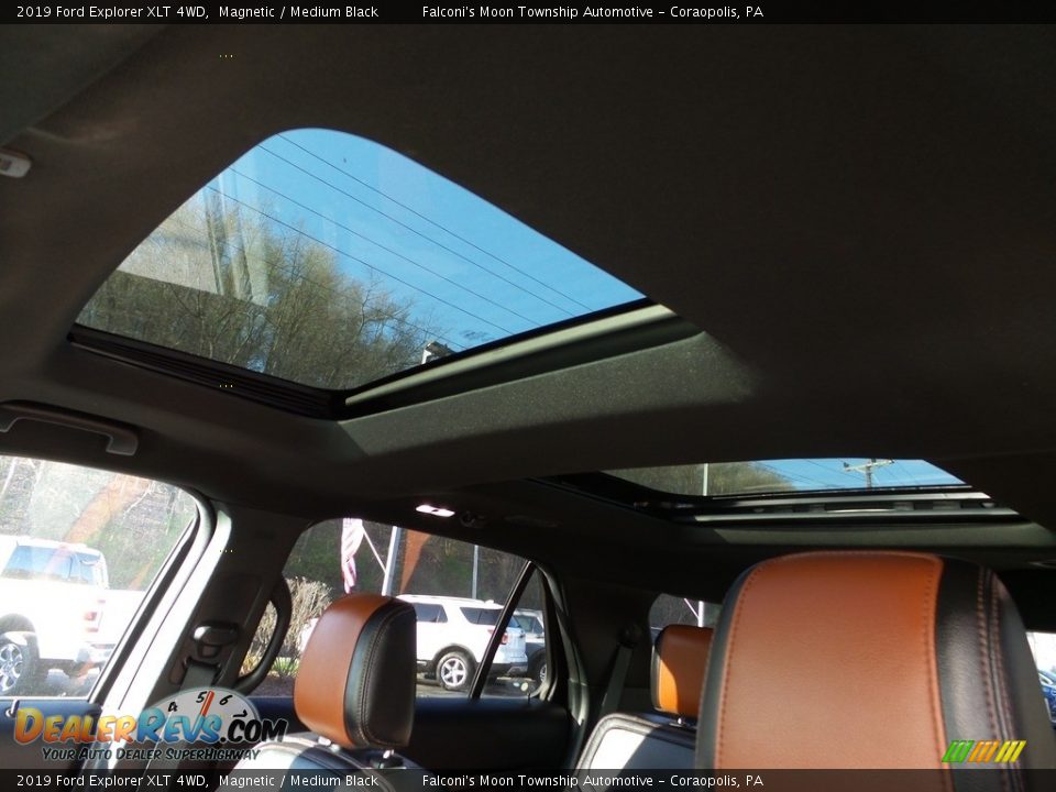 2019 Ford Explorer XLT 4WD Magnetic / Medium Black Photo #23