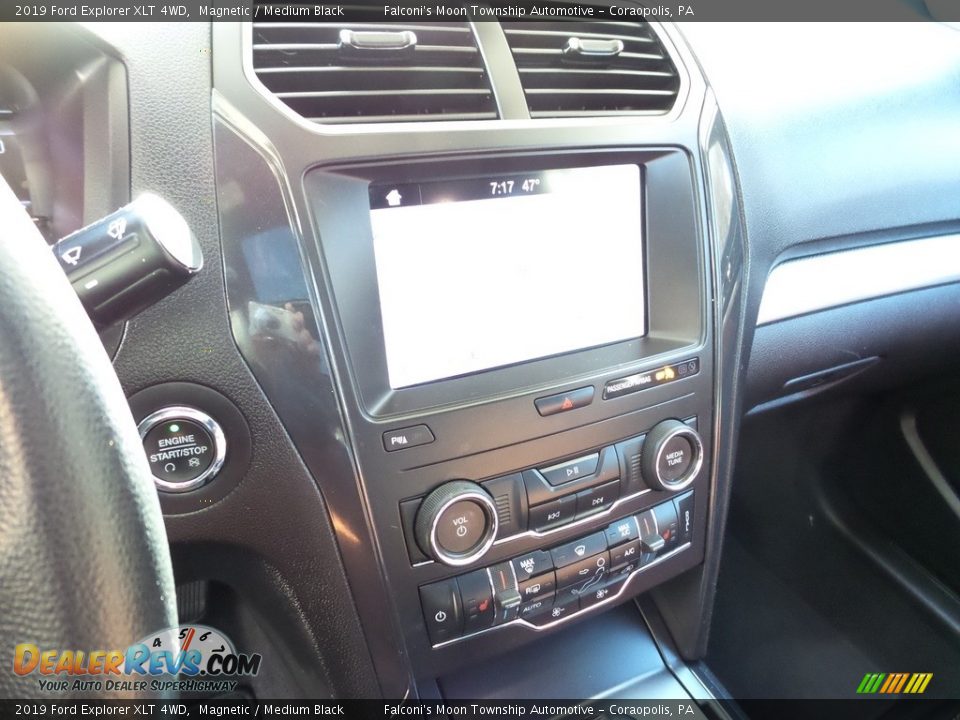 2019 Ford Explorer XLT 4WD Magnetic / Medium Black Photo #26