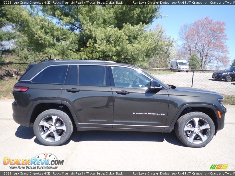Rocky Mountain Pearl 2023 Jeep Grand Cherokee 4XE Photo #6