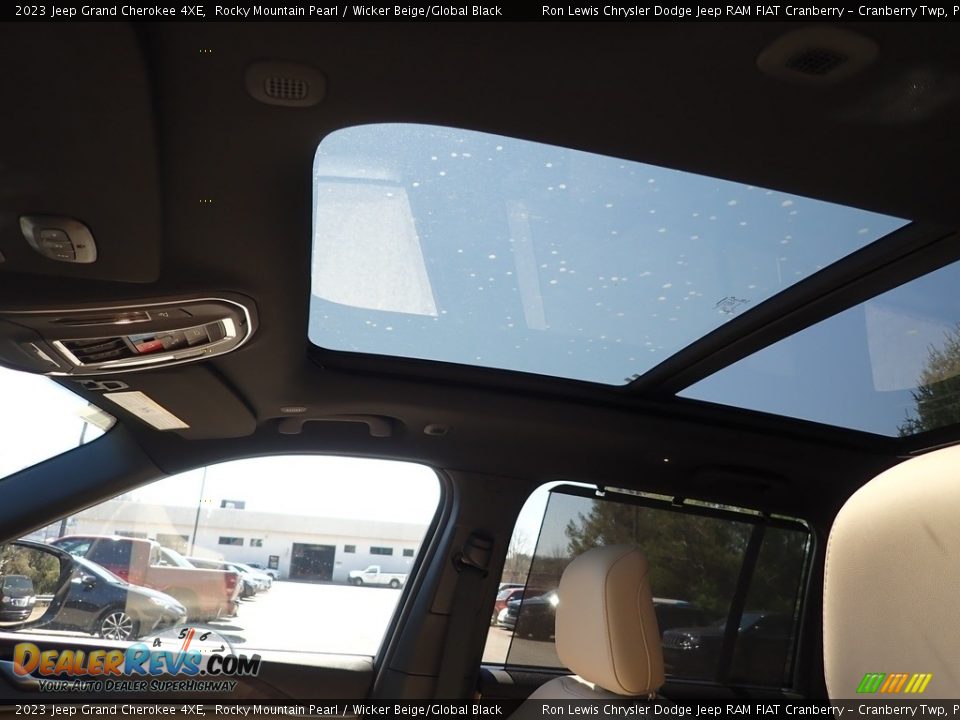 Sunroof of 2023 Jeep Grand Cherokee 4XE Photo #19