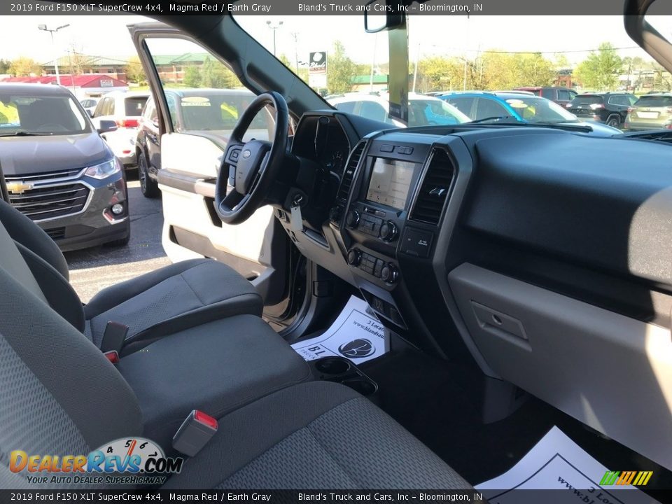 2019 Ford F150 XLT SuperCrew 4x4 Magma Red / Earth Gray Photo #33