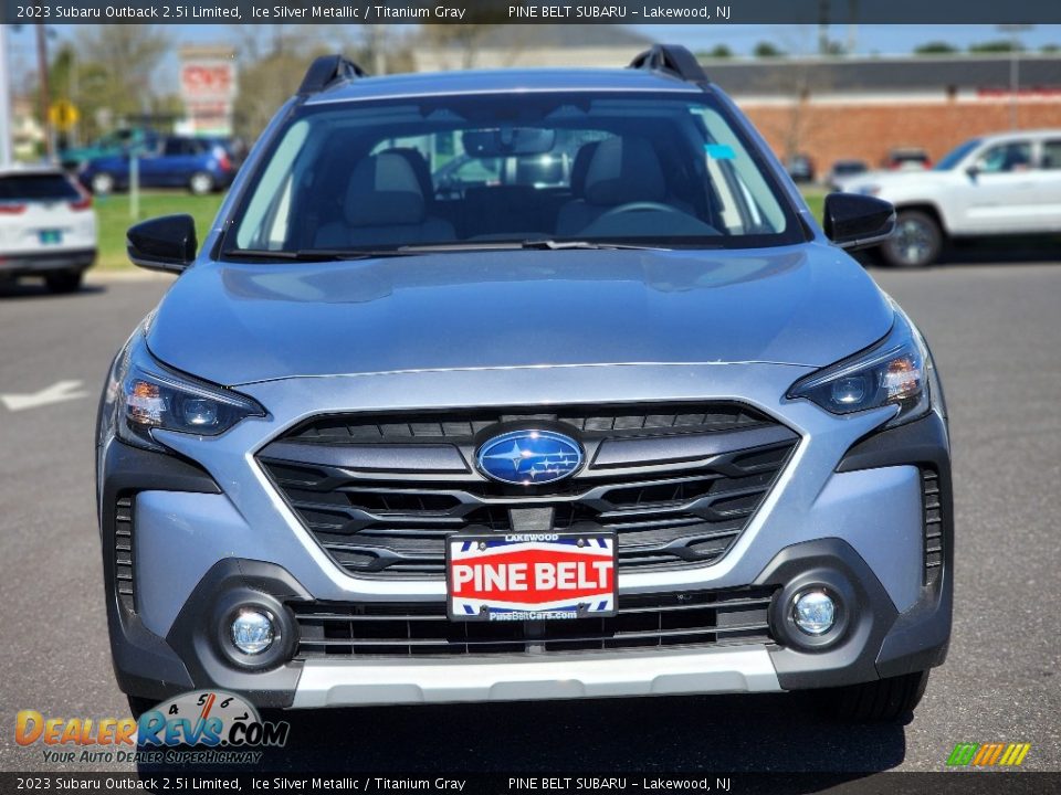 2023 Subaru Outback 2.5i Limited Ice Silver Metallic / Titanium Gray Photo #2