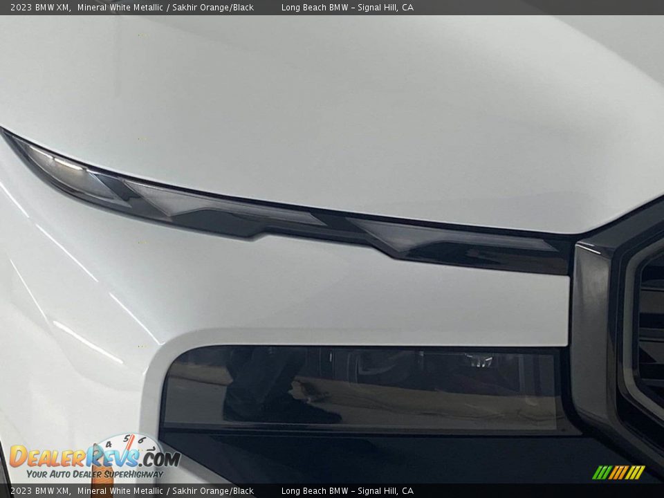 2023 BMW XM Mineral White Metallic / Sakhir Orange/Black Photo #5