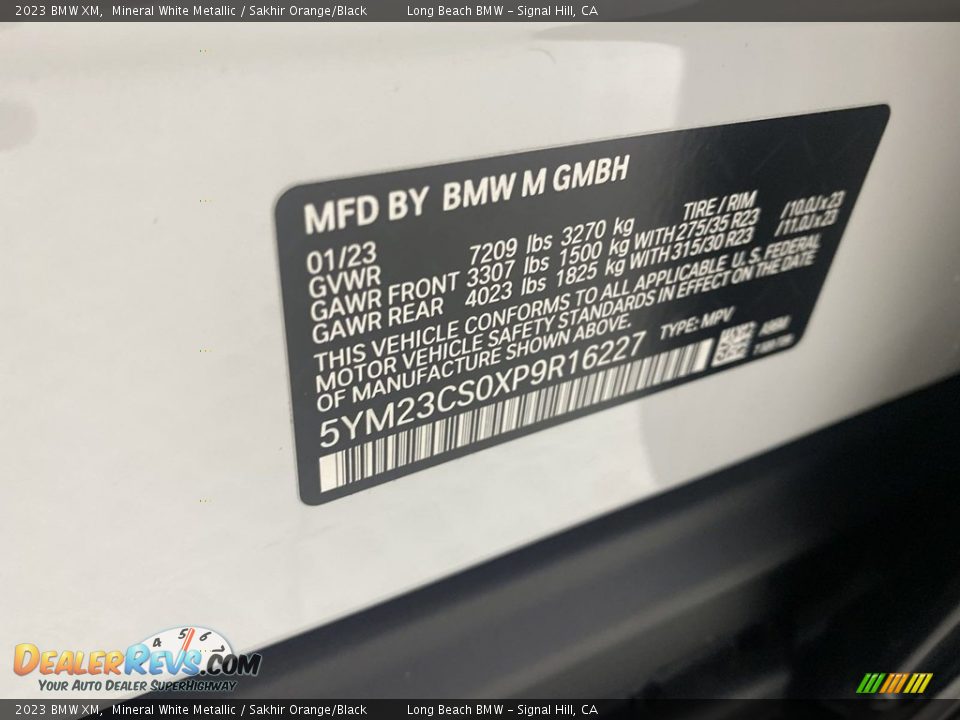 2023 BMW XM Mineral White Metallic / Sakhir Orange/Black Photo #30