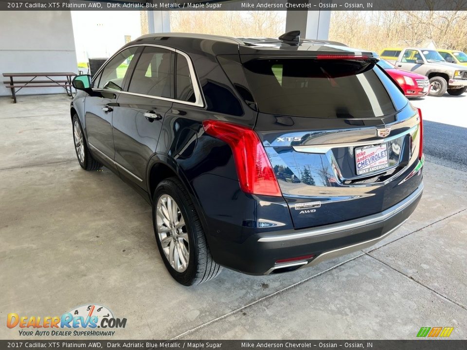 2017 Cadillac XT5 Platinum AWD Dark Adriatic Blue Metallic / Maple Sugar Photo #10