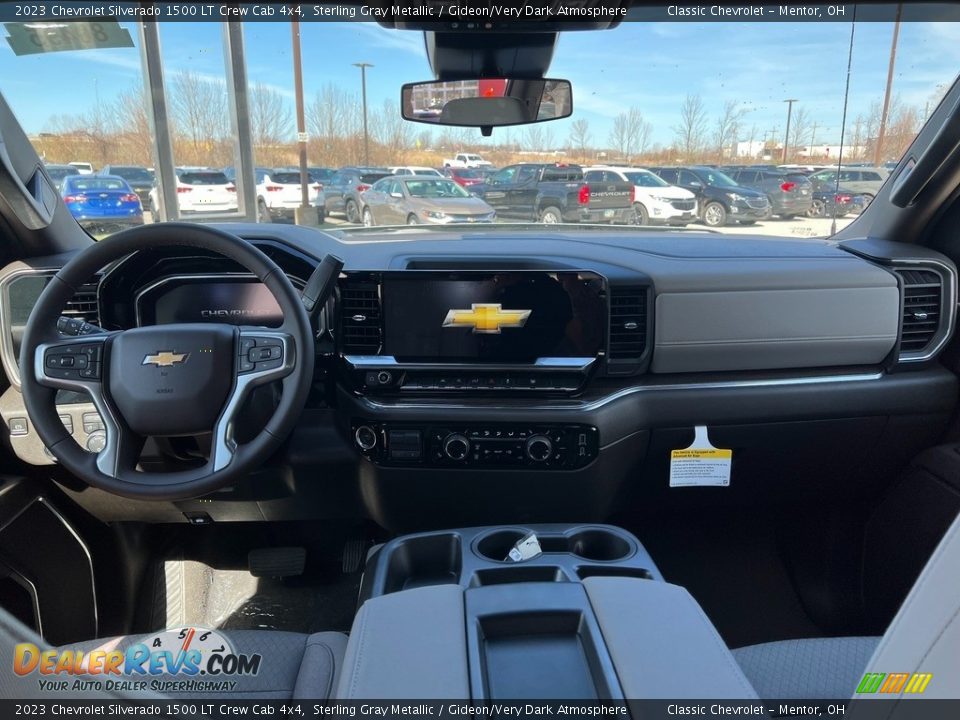 2023 Chevrolet Silverado 1500 LT Crew Cab 4x4 Sterling Gray Metallic / Gideon/Very Dark Atmosphere Photo #4