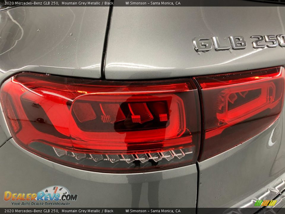 2020 Mercedes-Benz GLB 250 Mountain Grey Metallic / Black Photo #12