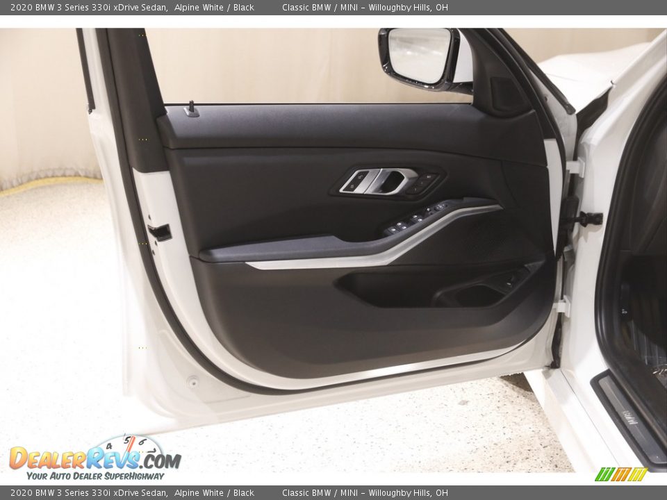 2020 BMW 3 Series 330i xDrive Sedan Alpine White / Black Photo #4