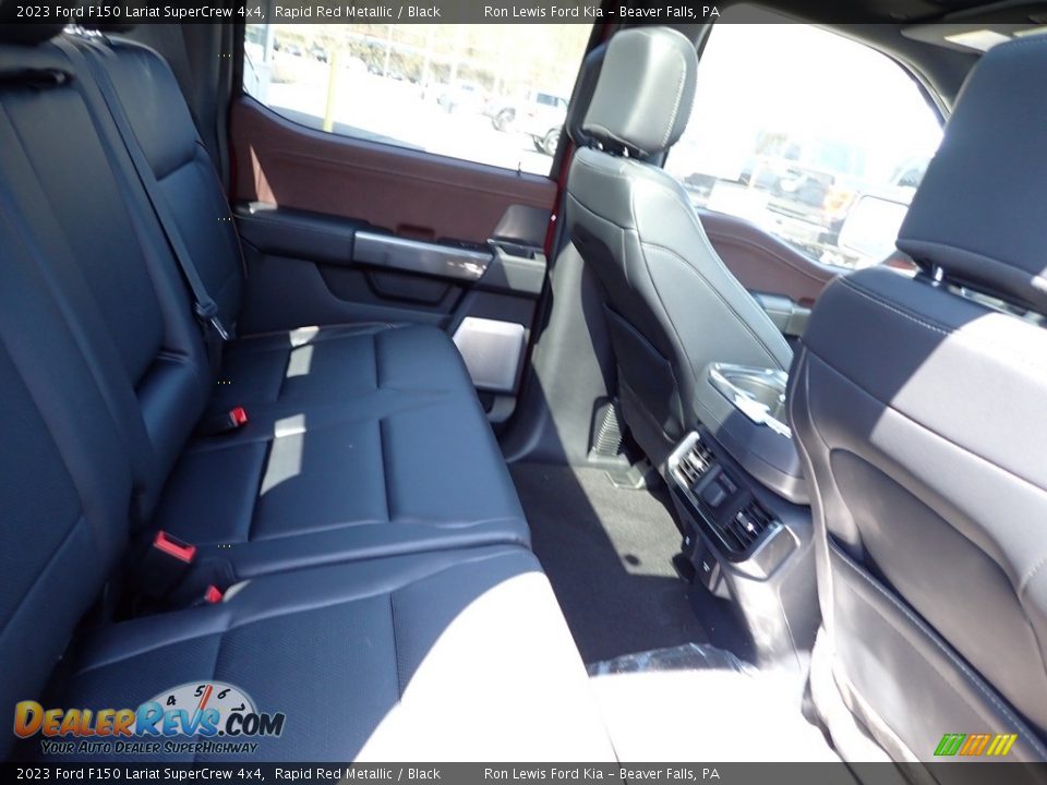 2023 Ford F150 Lariat SuperCrew 4x4 Rapid Red Metallic / Black Photo #10