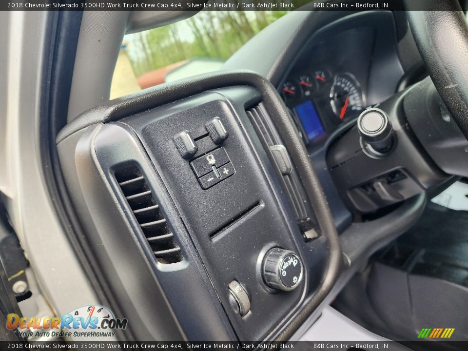 2018 Chevrolet Silverado 3500HD Work Truck Crew Cab 4x4 Silver Ice Metallic / Dark Ash/Jet Black Photo #16