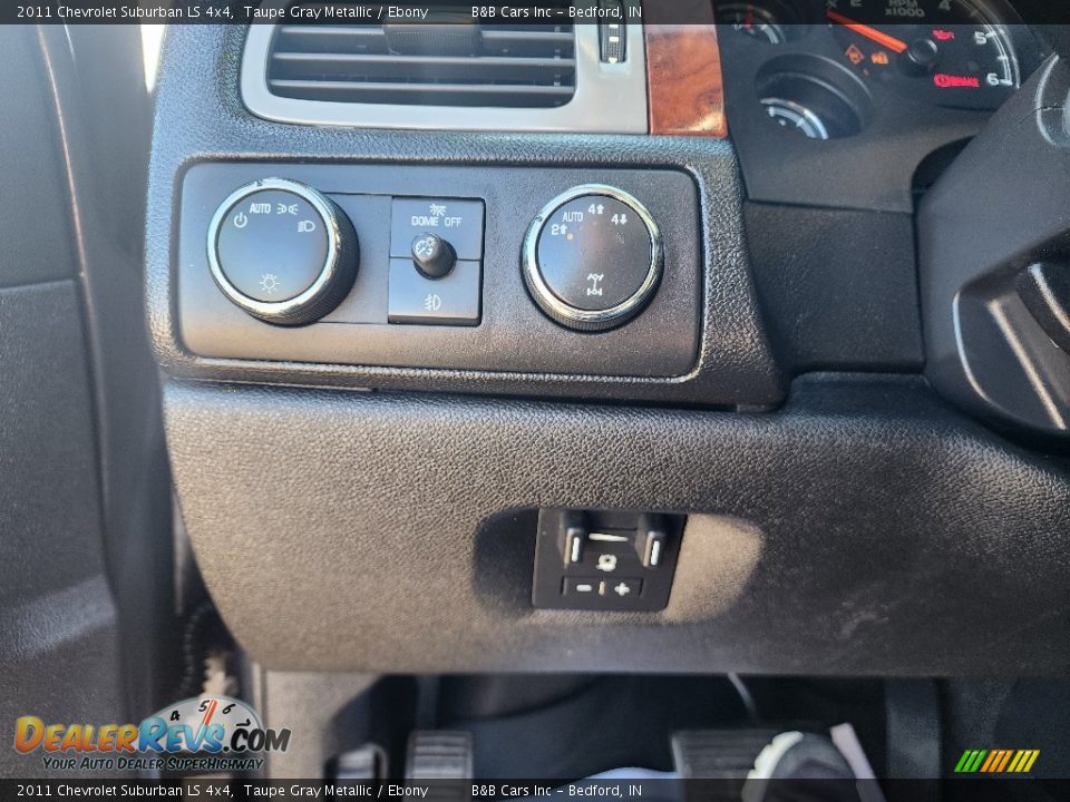 2011 Chevrolet Suburban LS 4x4 Taupe Gray Metallic / Ebony Photo #16