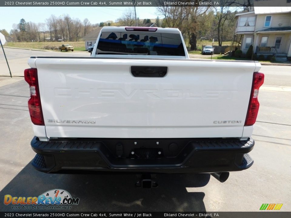 2023 Chevrolet Silverado 2500HD Custom Crew Cab 4x4 Summit White / Jet Black Photo #11