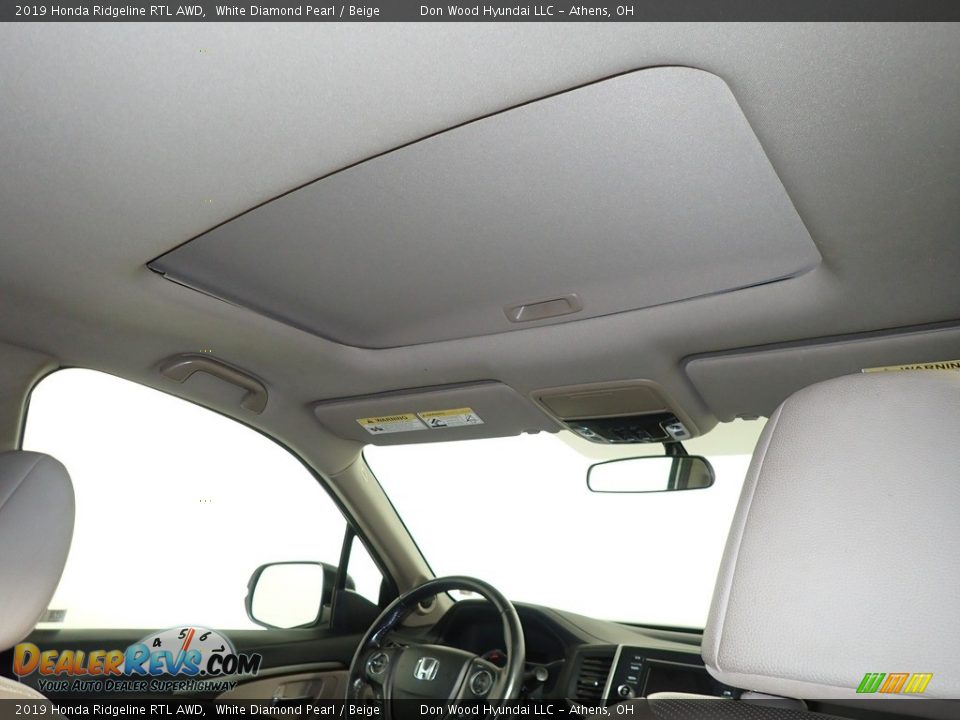 2019 Honda Ridgeline RTL AWD White Diamond Pearl / Beige Photo #2